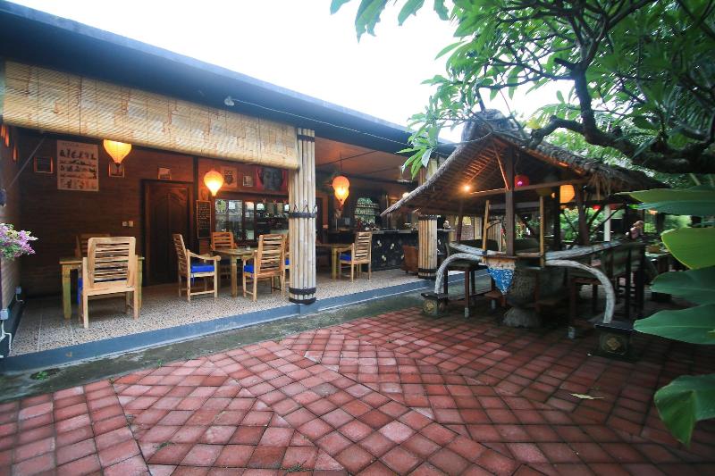 Amed Harmony Cafe And Bungalows - Bar