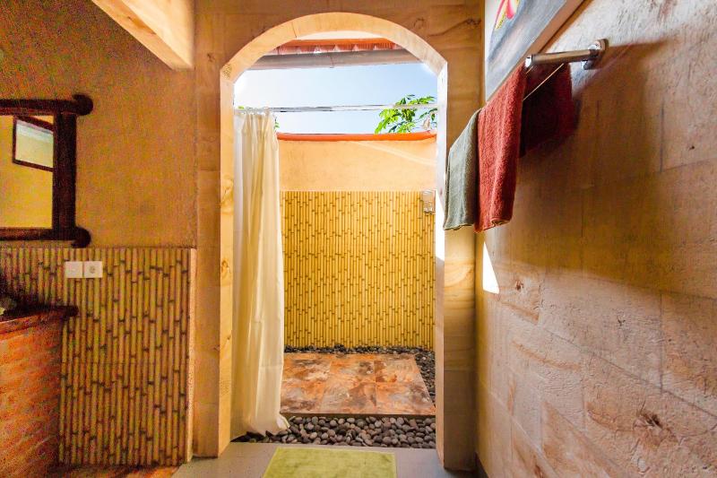 Amed Harmony Cafe And Bungalows - Oda