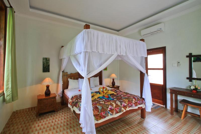 Amed Harmony Cafe And Bungalows - Oda