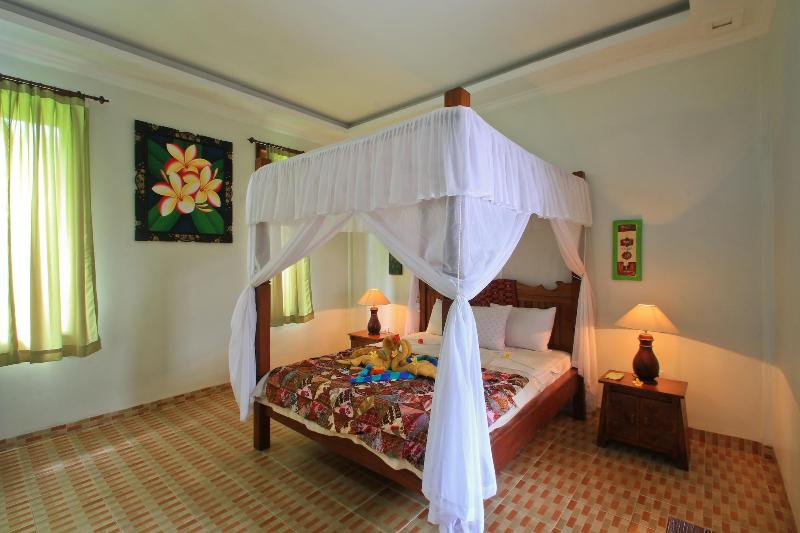 Amed Harmony Cafe And Bungalows - Oda