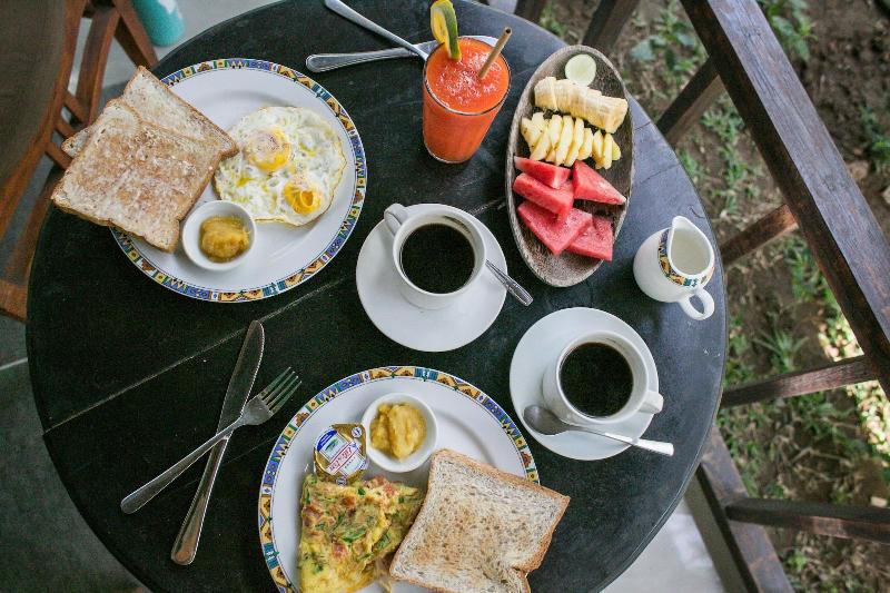 Amed Harmony Cafe And Bungalows - Restoran