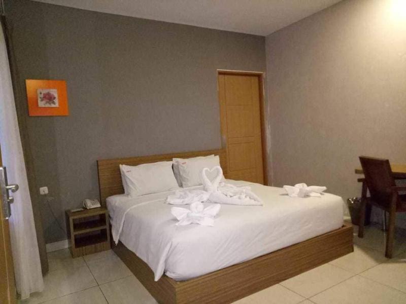 Hotel Sonic Airport Semarang - Oda
