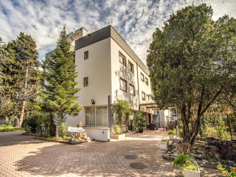 Scheppers Hotel - Genel