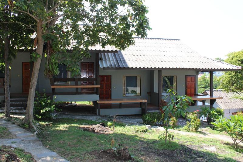 Phupha Bungalow - Genel