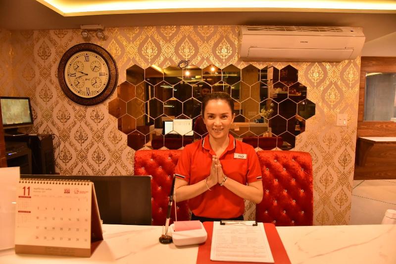Rose Nana Hotel - Lobi