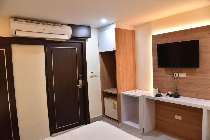 Rose Nana Hotel - Oda