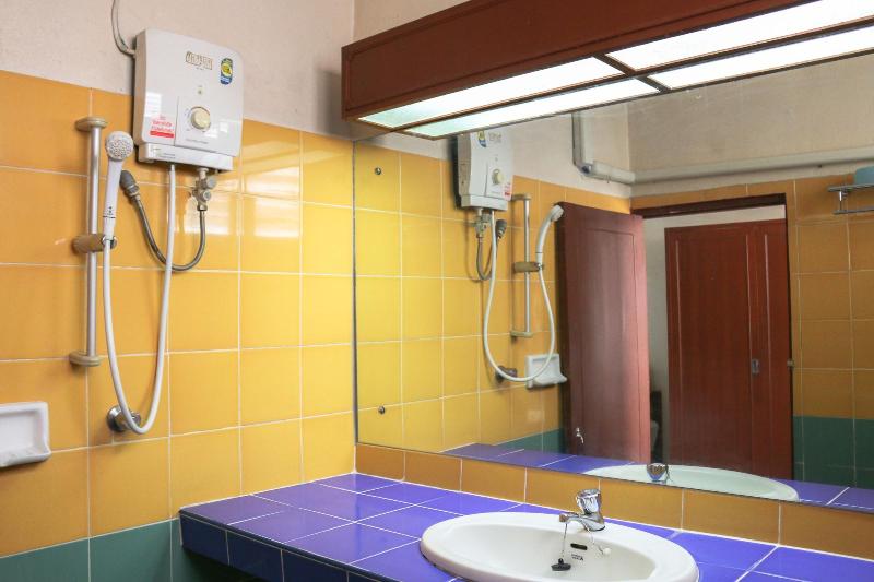 Nakornping Hotel - Oda