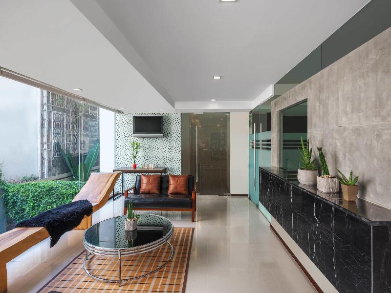 Silom Lofts Hotel - Lobi