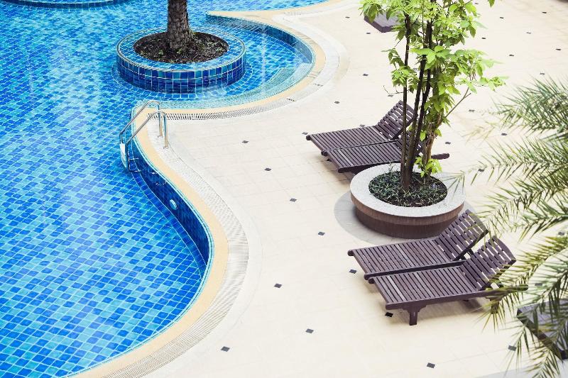 Thaisun Bangkok Hotel - Havuz