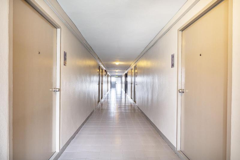 Livotel Express Hotel Ramkhamhaeng 50 - Lobi