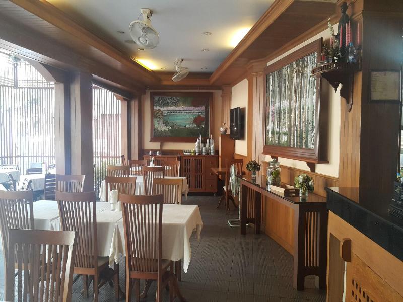 Fresh Inn Hotel - Restoran
