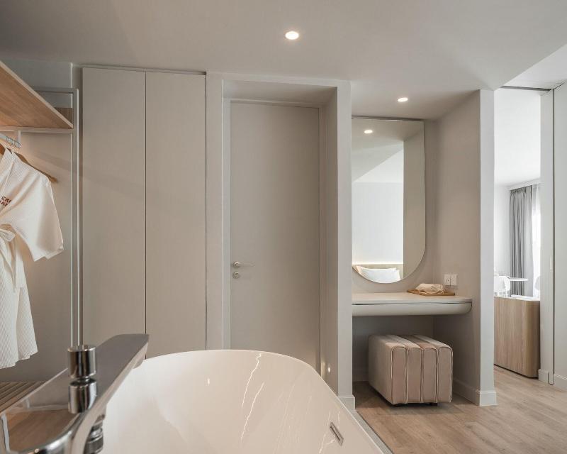 Mike Orchid Resort - Oda