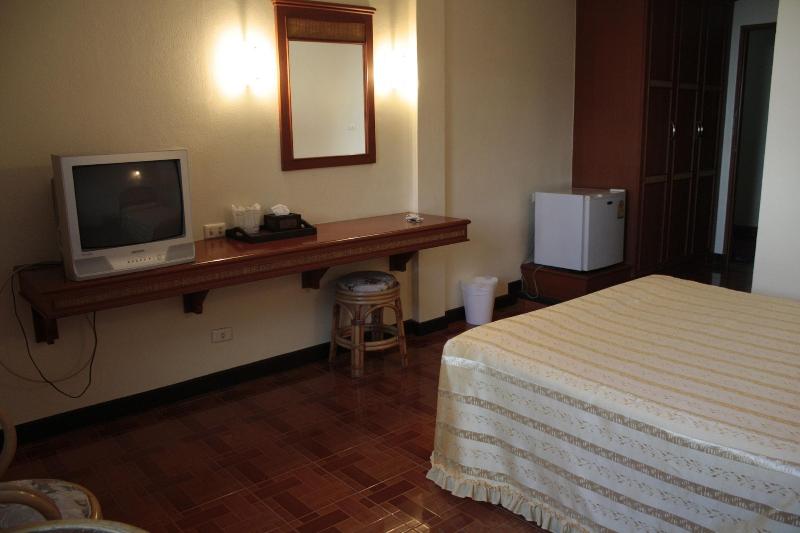 Roongruang Hotel - Oda