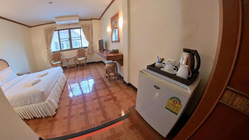 Roongruang Hotel - Oda