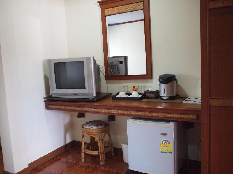 Roongruang Hotel - Oda