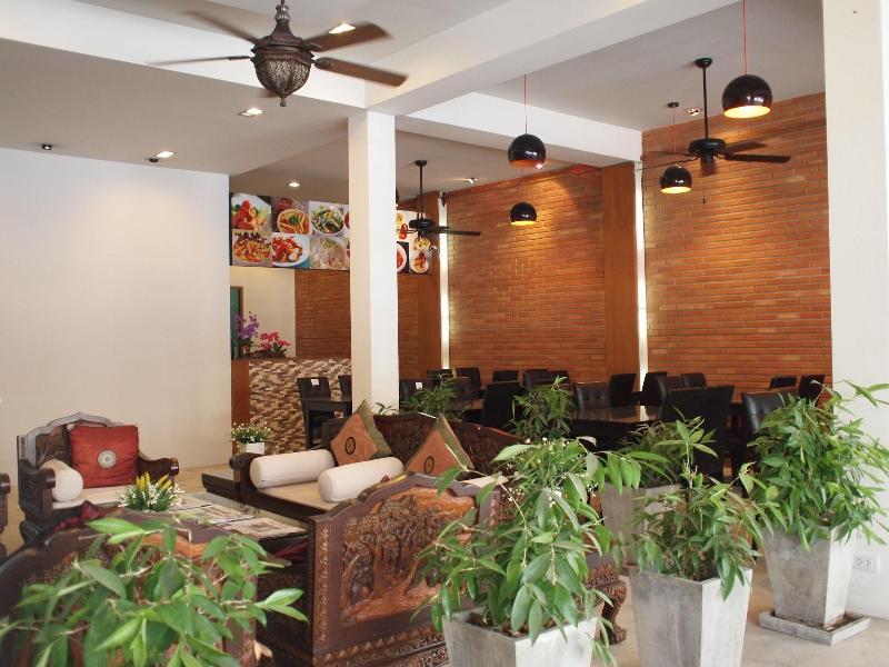 Roongruang Hotel - Restoran