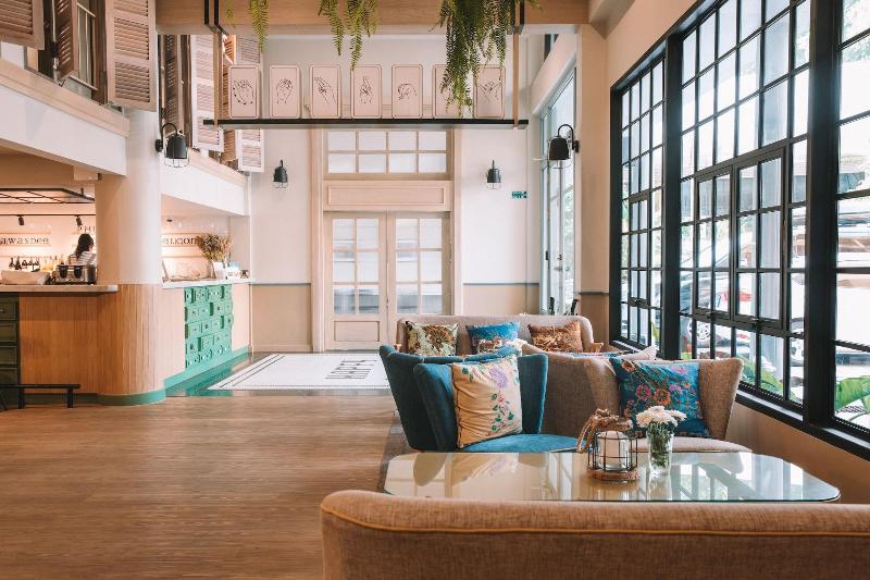 The Blanket Hotel - Lobi