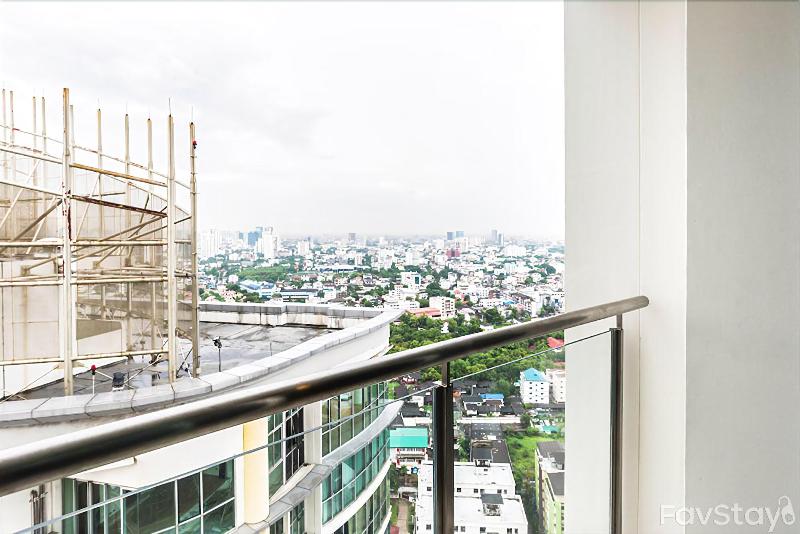 Bangkok Sky Walk - Oda