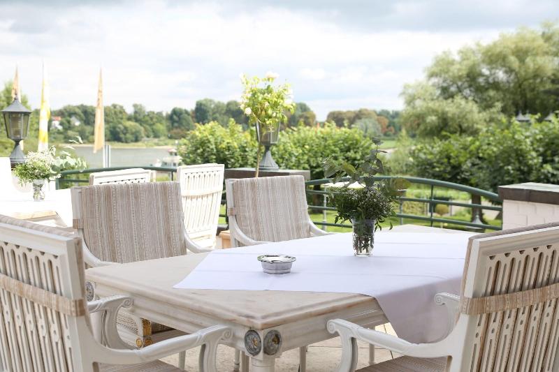 Rheinhotel Vier Jahreszeiten Meerbusch - Teras