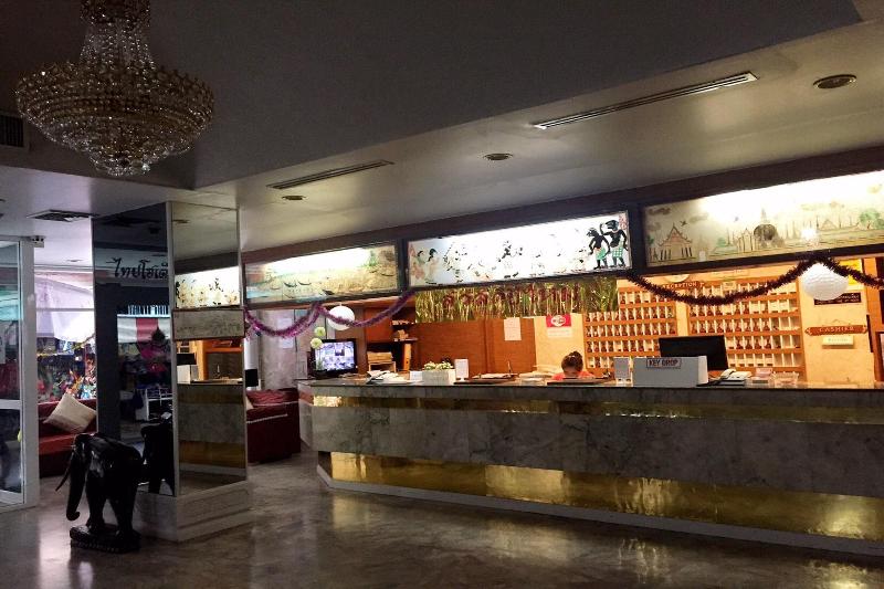 Thai Hotel - Lobi