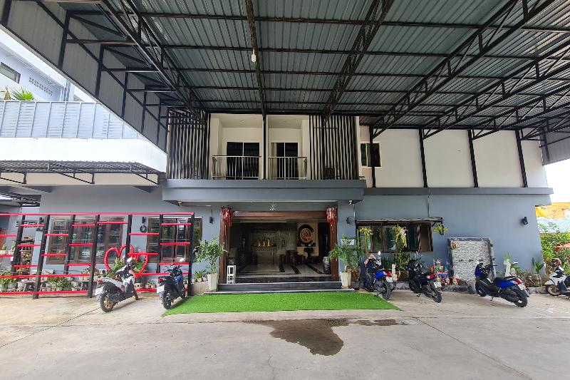 Carpio Hotel Phuket by ZUZU - Lobi
