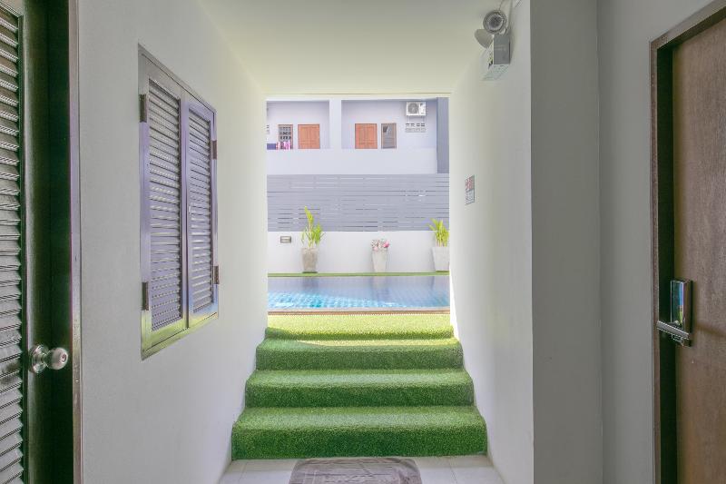 Carpio Hotel Phuket by ZUZU - Genel