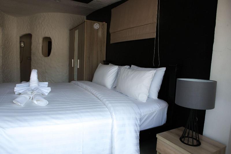 Harrys Steakhouse Beach Hotel - Oda