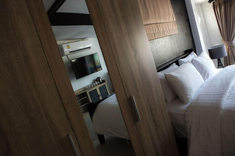 Harrys Steakhouse Beach Hotel - Oda
