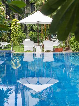 Lokal Phuket otel fotoğrafı