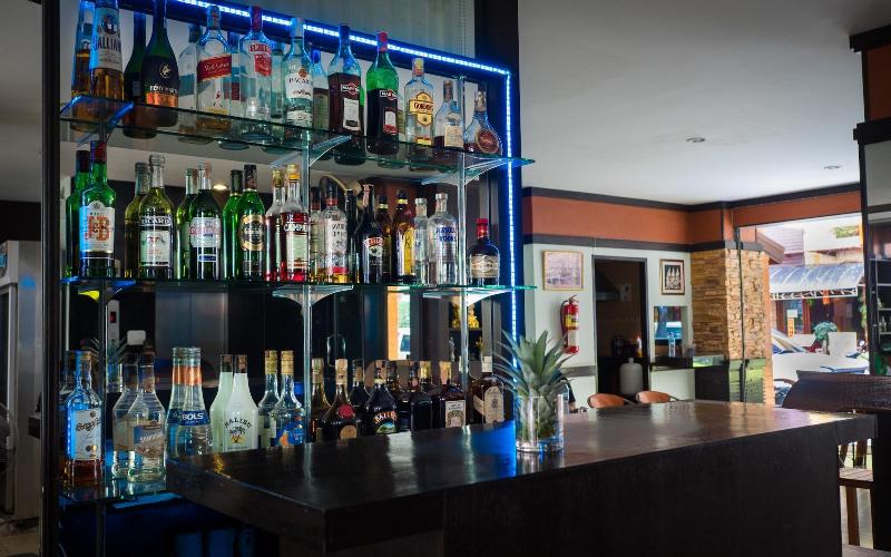 Patong Moon Inn Guesthouse - Bar