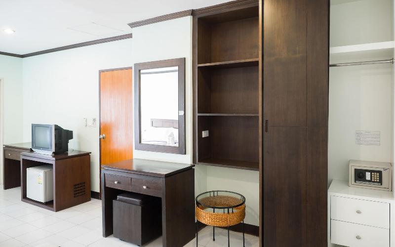 Patong Moon Inn Guesthouse - Oda