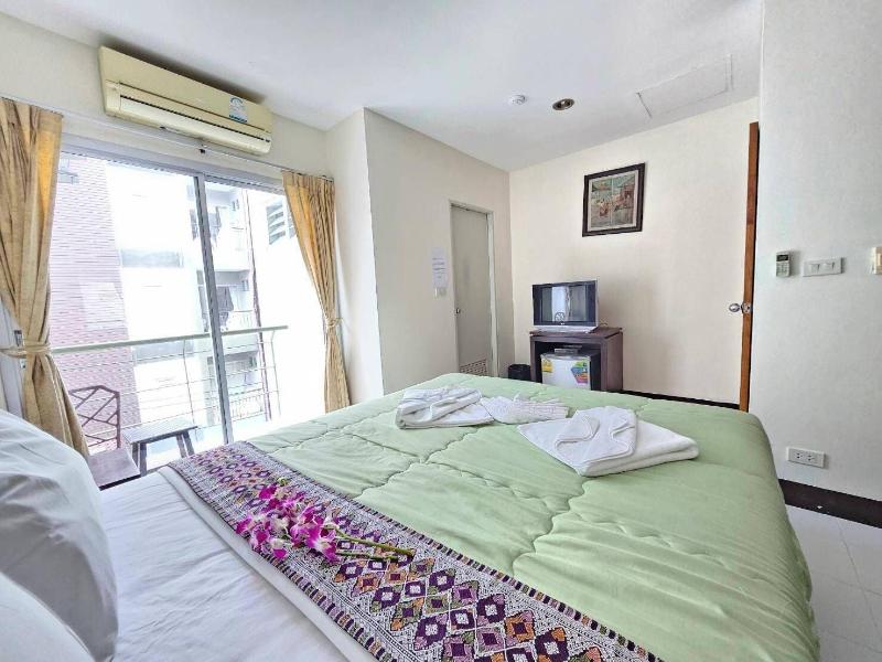 Patong Moon Inn Guesthouse - Oda