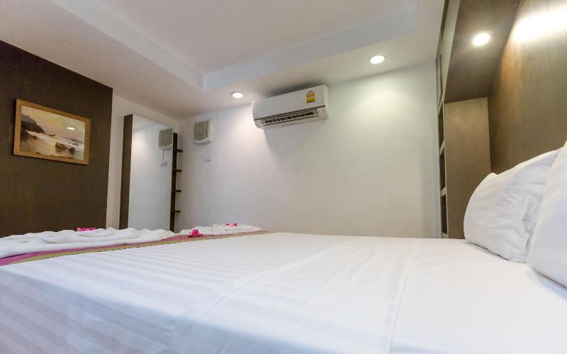 Porterhouse Beach Hotel - Oda
