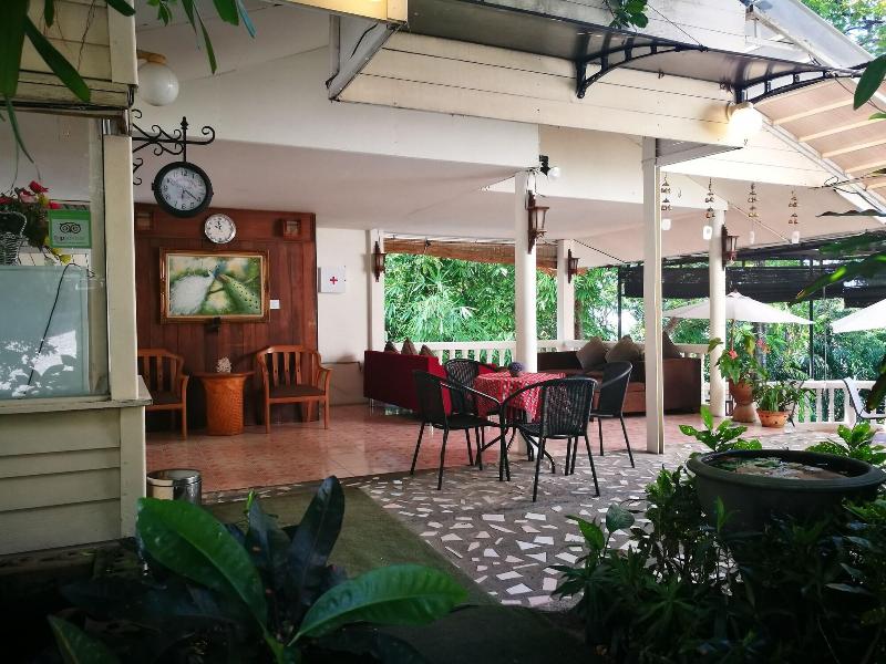 On The Hill Karon Resort - Lobi