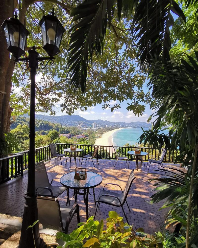 On The Hill Karon Resort - Restoran
