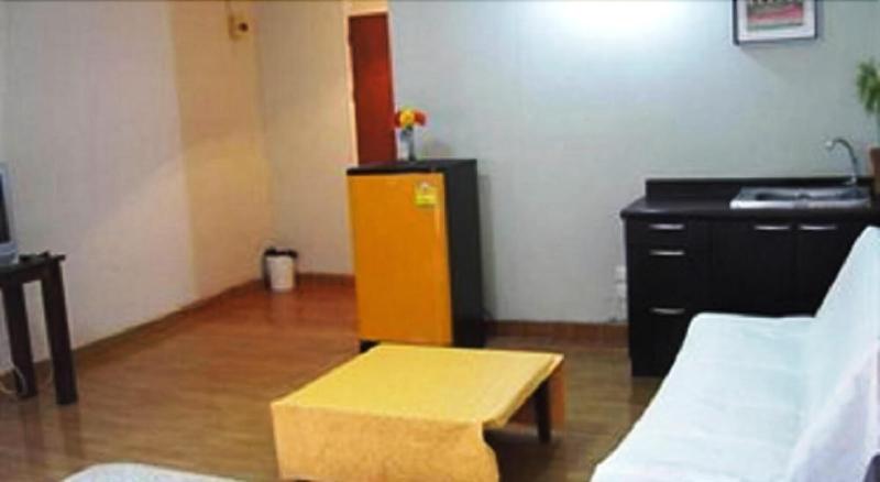Poppular Palace Don Mueang Bangkok - Oda