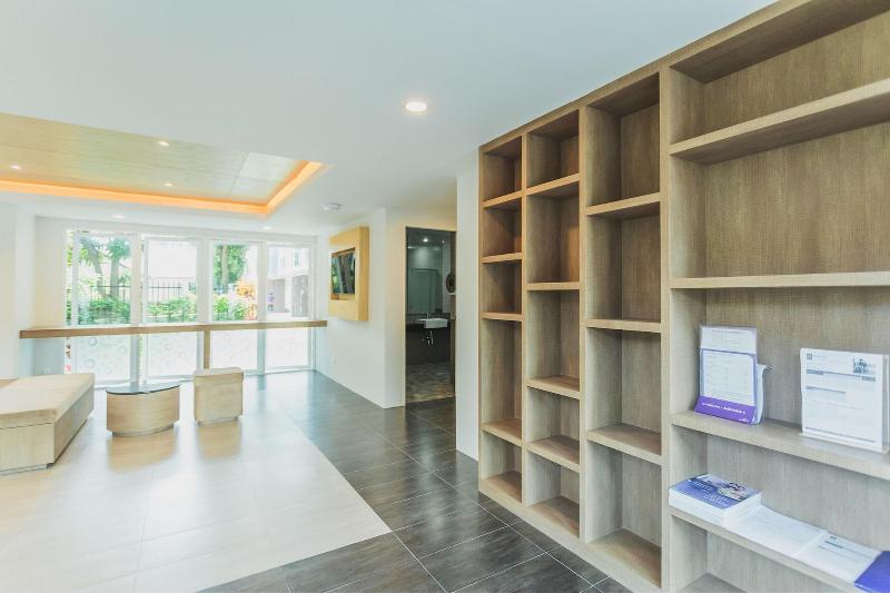 Condo In Kata In Ozone A604 - Lobi