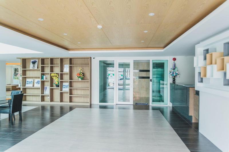 Condo In Kata In Ozone A604 - Lobi