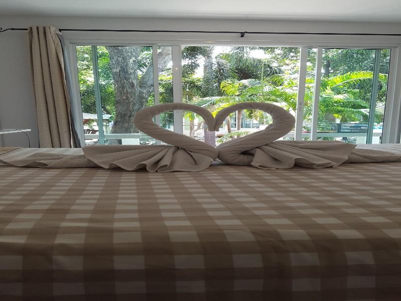 Napat Resort Koh Sichang - Lobi