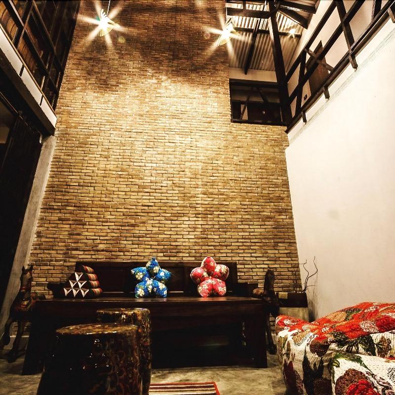 Niwas Ayutthaya - Aktivite
