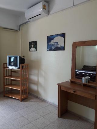 J P Hometel fotoÄŸrafÄ±