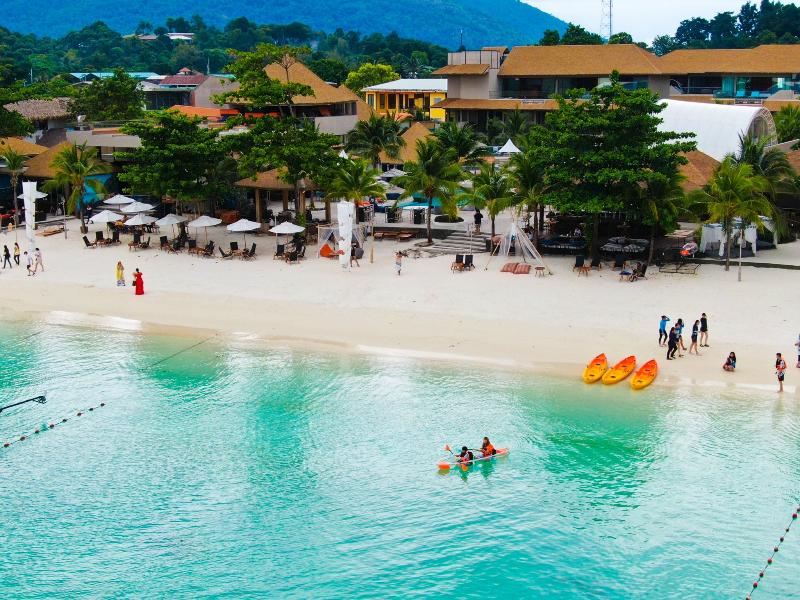 Ananya Lipe Resort - Plaj