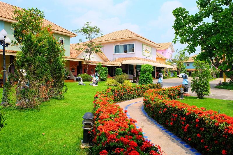 P Paradise Hotel - Genel