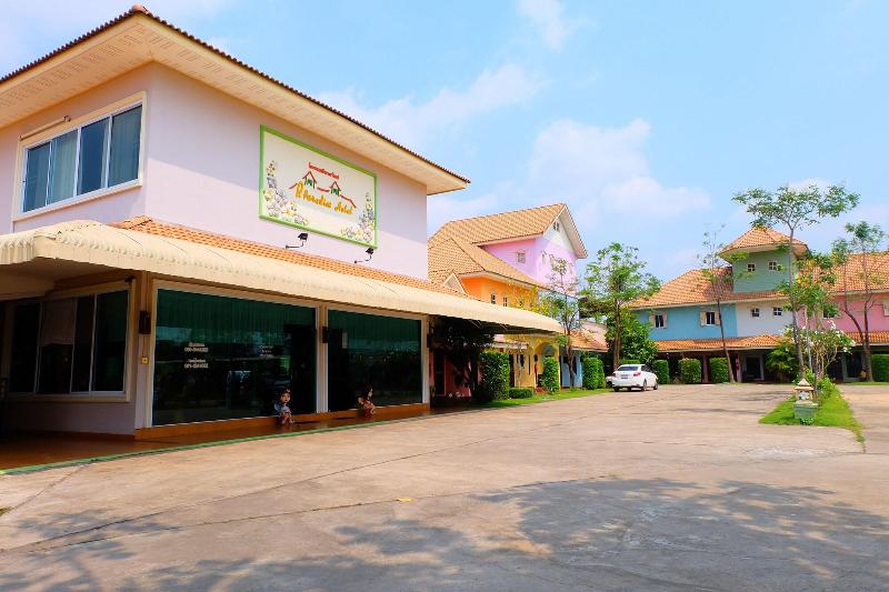 P Paradise Hotel - Genel