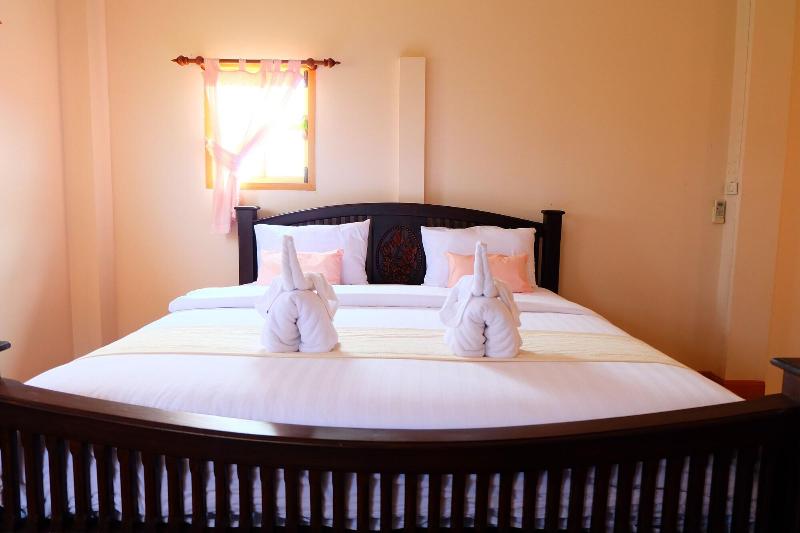 P Paradise Hotel - Oda