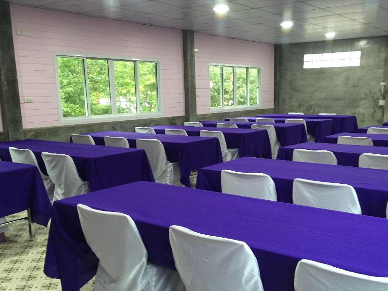 Warakorn Baansuan Amphawa - Toplantı