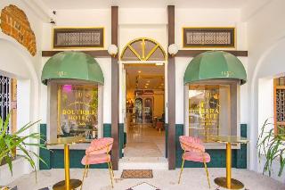 Isara Boutique Hotel and Cafe by ZUZU otel fotoğrafı
