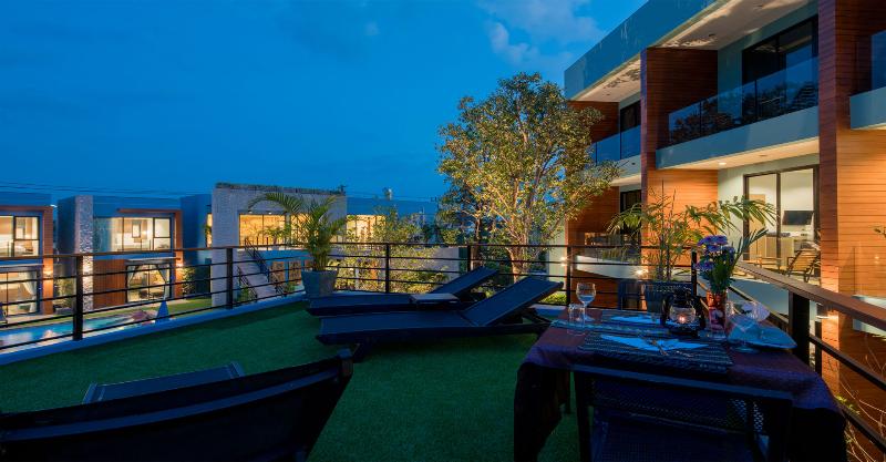 Peace Blue Naiharn Naturist Resort SHA+ - Bar
