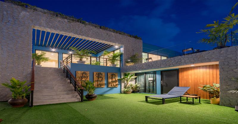 Peace Blue Naiharn Naturist Resort SHA+ - Restoran