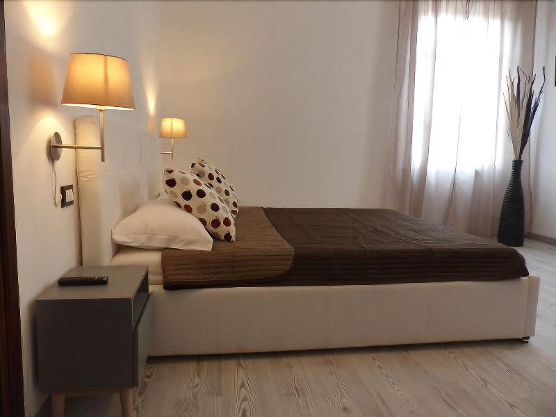 7 Rooms - Oda